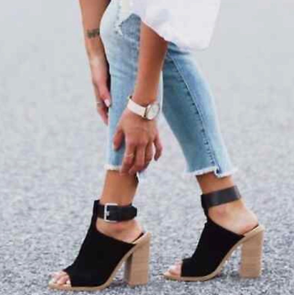 Marc Fisher heels